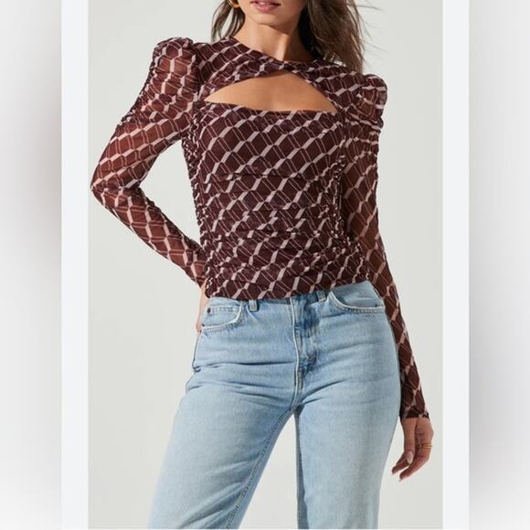 ASTR The Label Red Geometric Long Puff Sleeve Cutout Blouse Crop Top Size M - Picture 1 of 4